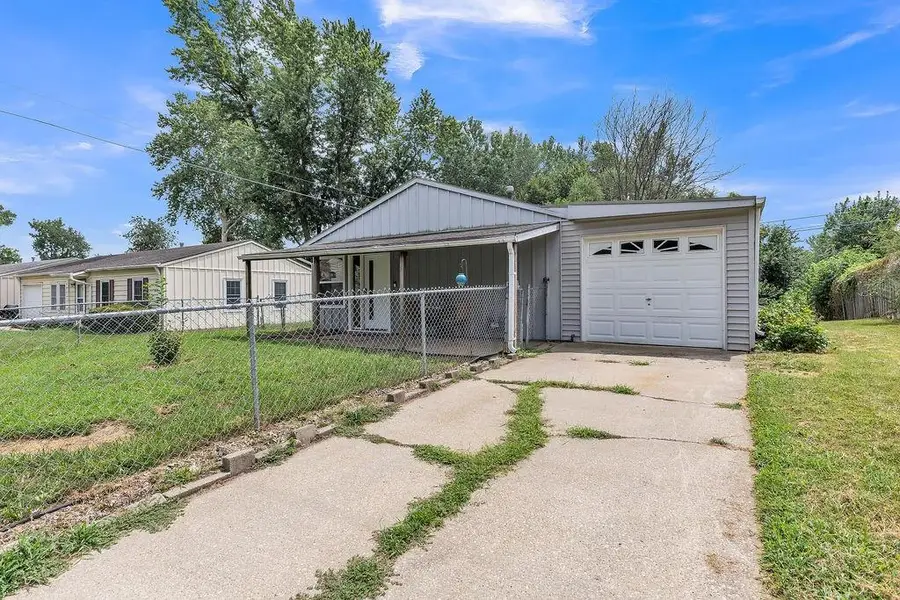 4904 Shawnee Road, Saint Joseph, MO 64503 - #3