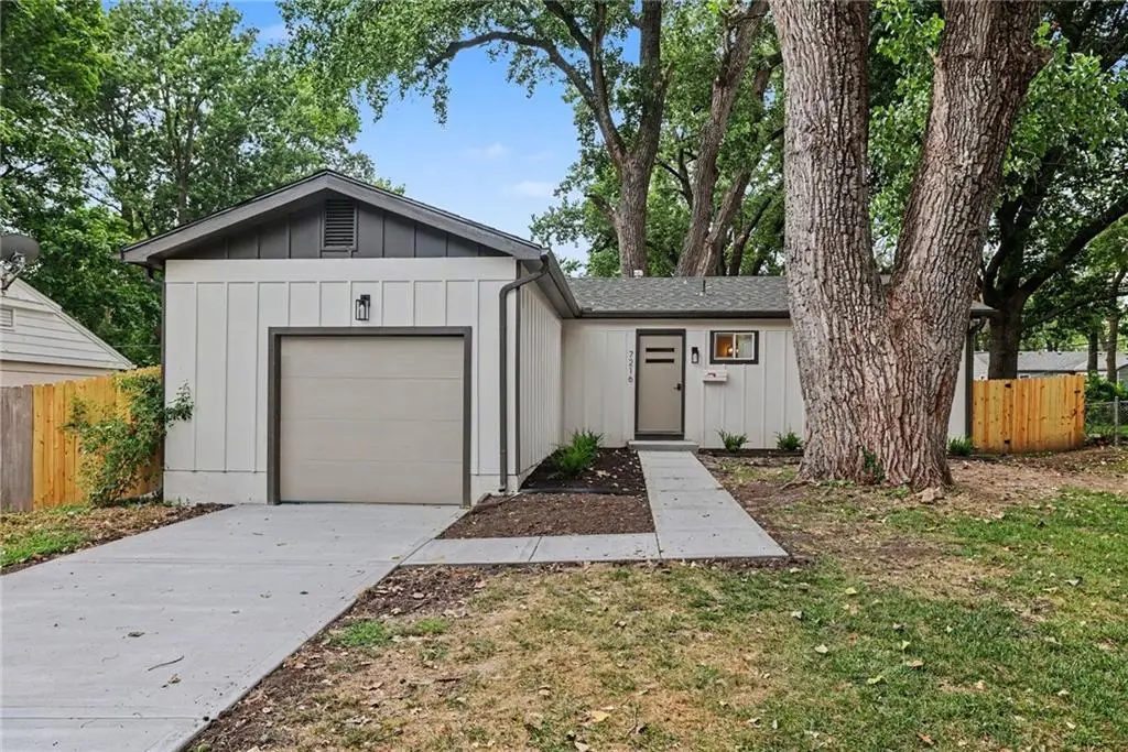 7216 Beverly Street, Overland Park, KS 66204 - #1