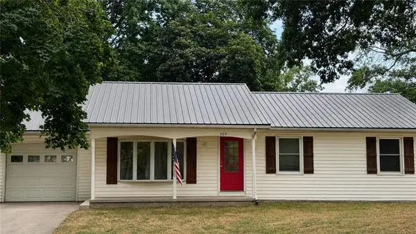 509 W 32nd Street, Higginsville, MO 64037
