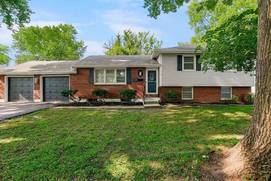 6404 E 133rd Terrace, Grandview, MO 64030 - #2