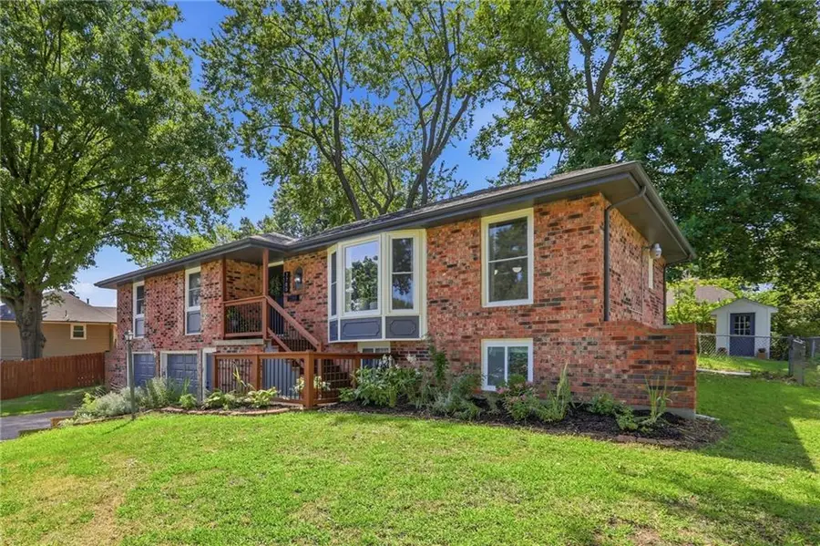 7705 E 127th Street, Grandview, MO 64030 - #2