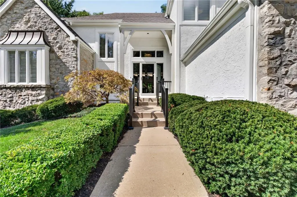 4516 W 125th Street, Leawood, KS 66209 - #1