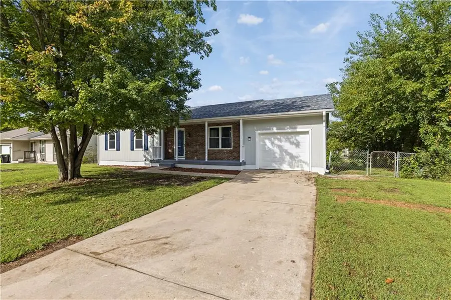 504 Younger Drive, Harrisonville, MO 64701 - #3