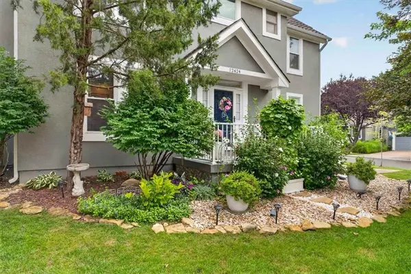 12424 Long Street, Overland Park, KS 66213