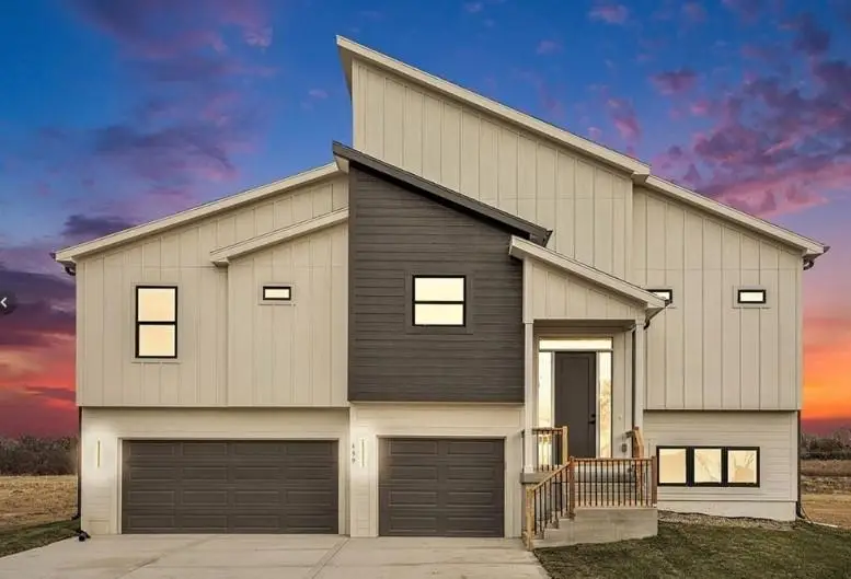 16720 N Dundee Street, Smithville, MO 64089 - #1