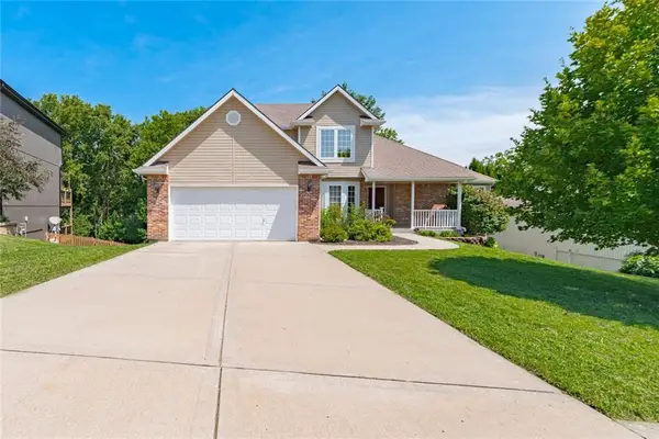 1517 Duncan Drive, Liberty, MO 64068