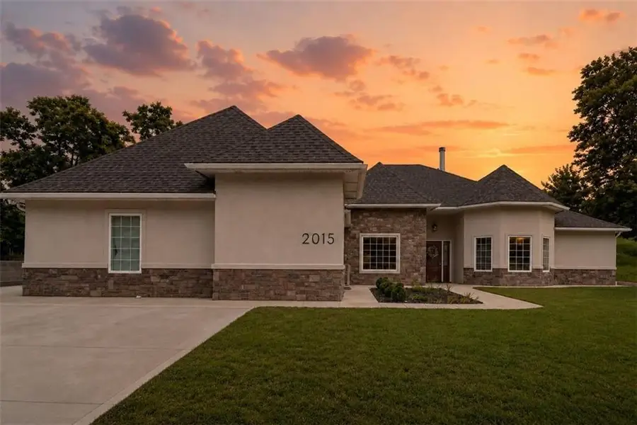 2015 S Lees Summit Road, Independence, MO 64050 - #2