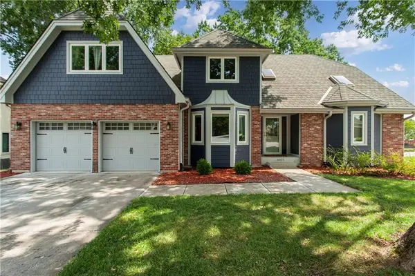 4401 NE Hoit Drive, Lee's Summit, MO 64064