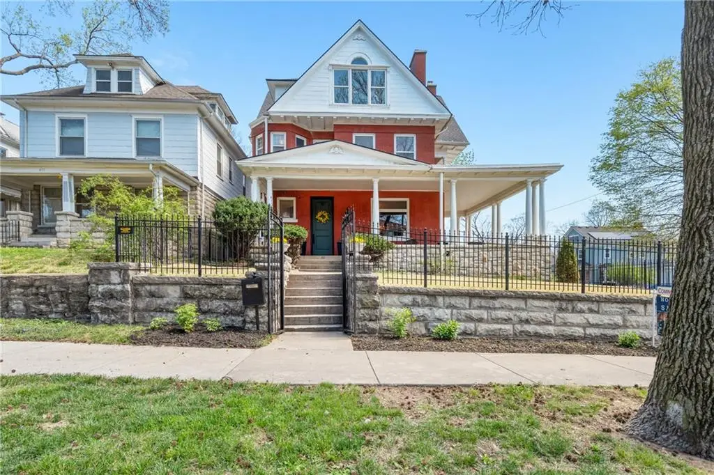 415 Benton Boulevard, Kansas City, MO 64124 - #1