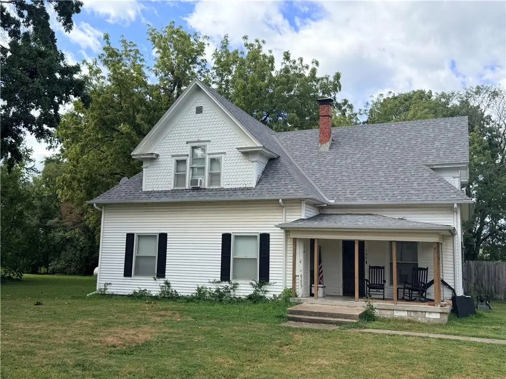 100 W Hortense Street, Orrick, MO 64077 - #1