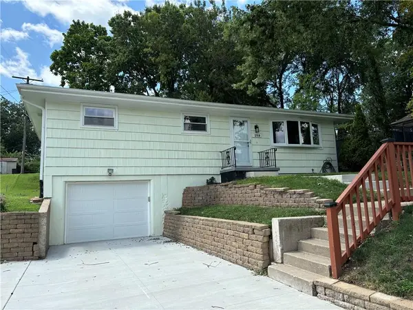 2910 N 32nd Street, St Joseph, MO 64596
