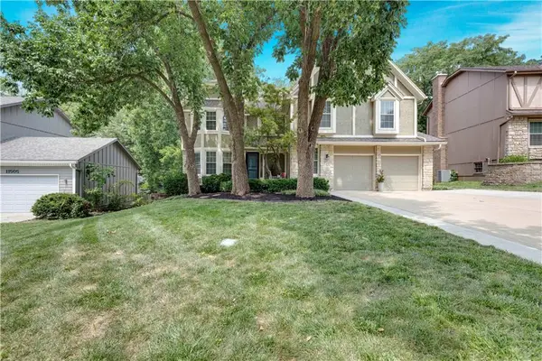 11509 Carter Street, Overland Park, KS 66210