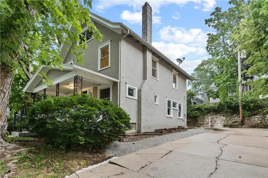 4605 State Line Road, Kansas City, MO 64112 - #2