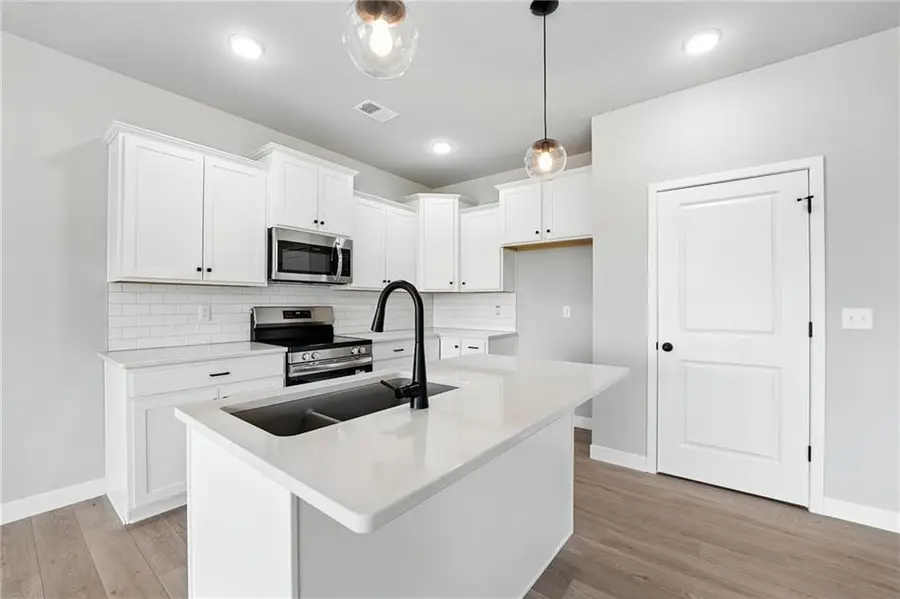 12506 S White Ash Lane, Lees Summit, MO 64086 - #2