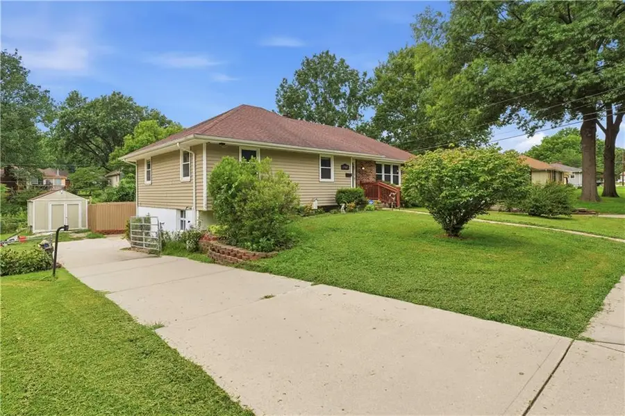 17907 E Redwood Drive, Independence, MO 64056 - #2