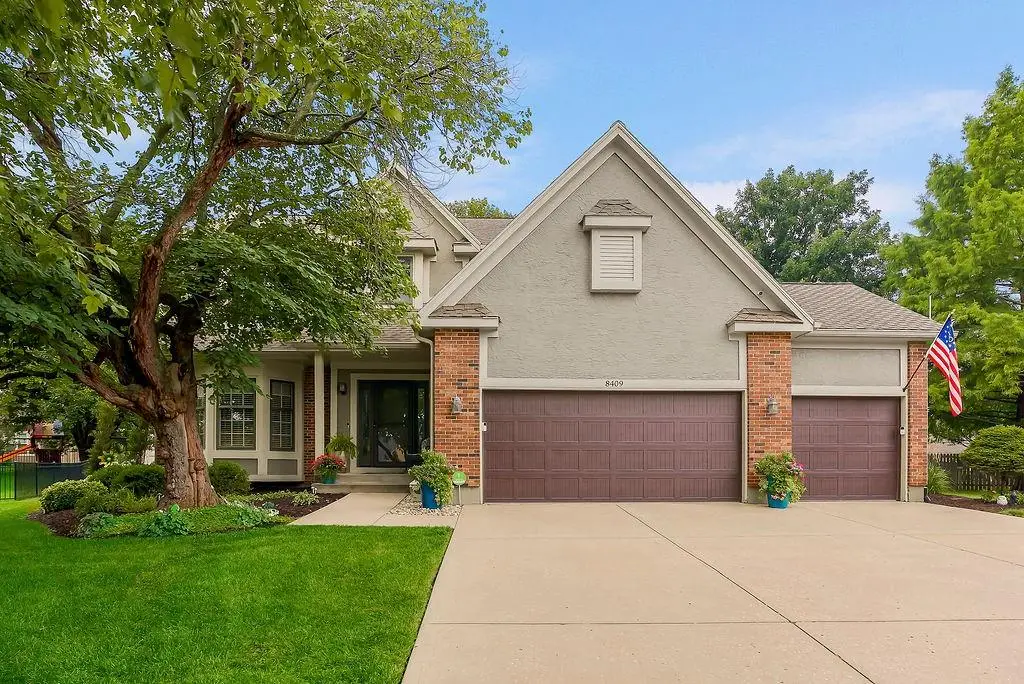 8409 W 154th Street, Overland Park, KS 66223 - #1