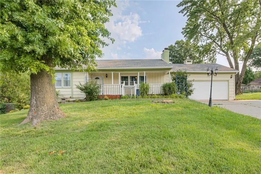 9200 E 87th Street, Raytown, MO 64138 - #2