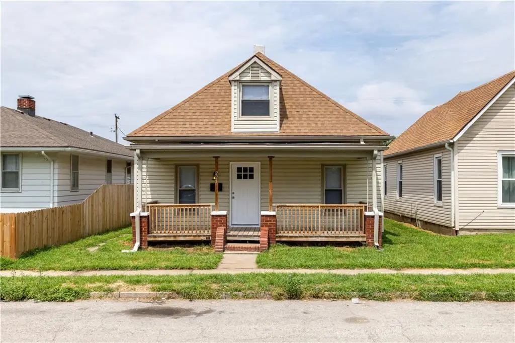 225 W Valley Street, Saint Joseph, MO 64504 - #1