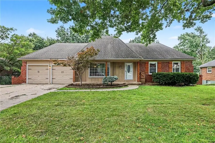 702 NW 12th Street, Blue Springs, MO 64015 - #2