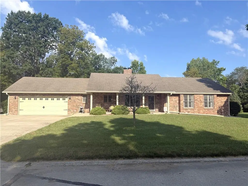 2106 Oaklawn Drive, Chillicothe, MO 64601 - #1