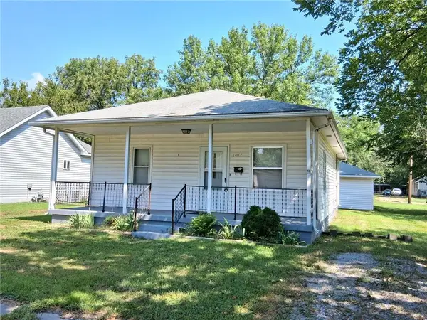 1017 E 14th Street, Pittsburg, KS 66762