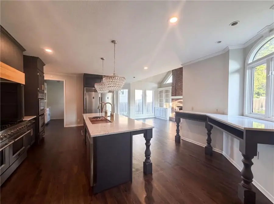 6003 N Cosby Court, Kansas City, MO 64151 - #2
