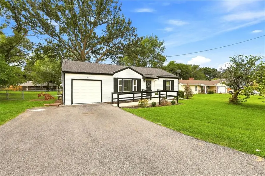 9241 State Avenue, Kansas City, KS 66112 - #3