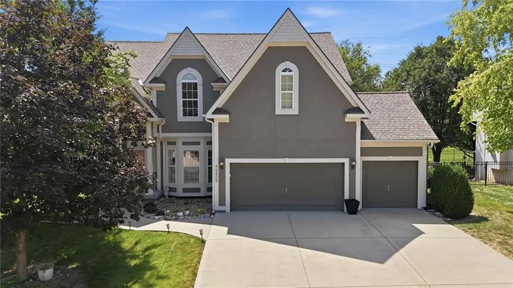 8808 N Oxford Avenue, Kansas City, MO 64157 - #1