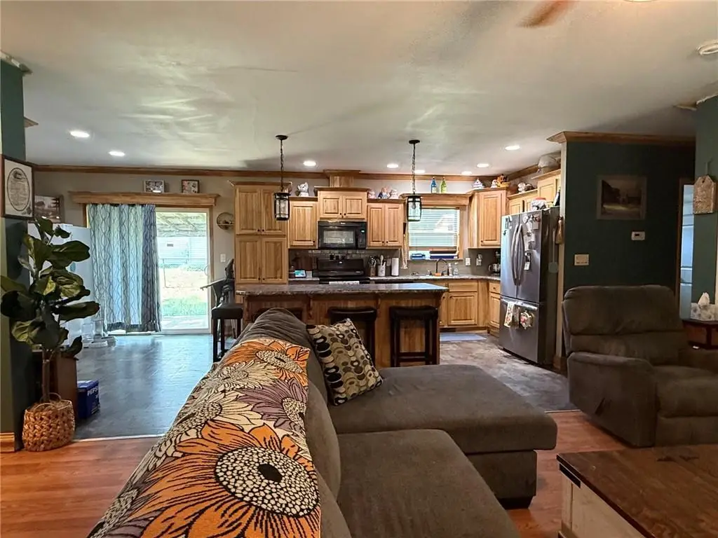207 N Jefferson Street, Oregon, MO 64473 - #1