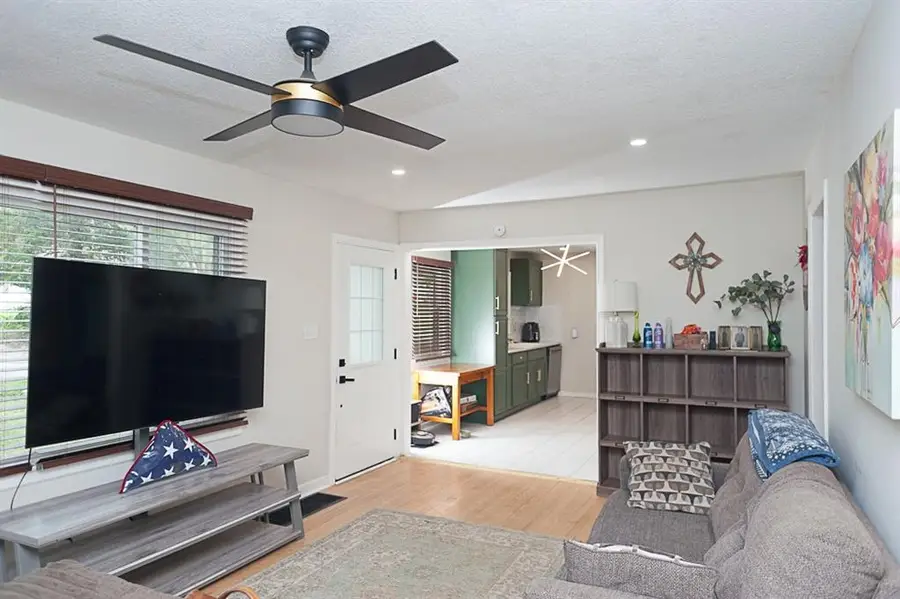 10813 E 58th Terrace, Raytown, MO 64133 - #2