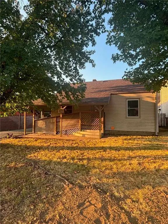 1311 W 1st Street, Coffeyville, KS 67337 - #1