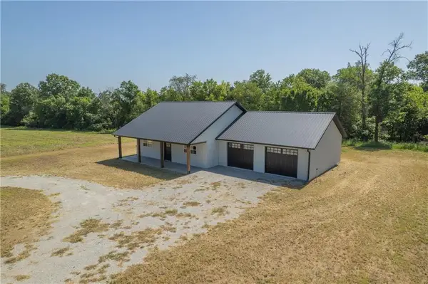 17707 S 2200 Road, Nevada, MO 64772