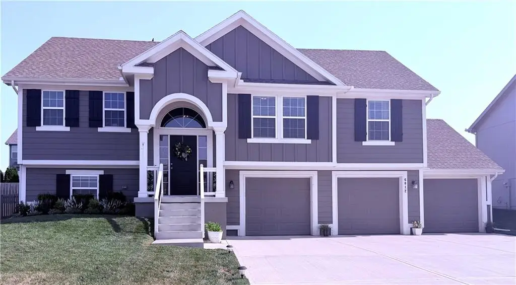 6012 NE 119th Street, Kansas City, MO 64156 - #1