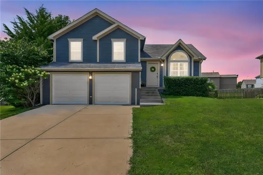 10820 N Smalley Court, Kansas City, MO 64157 - #2