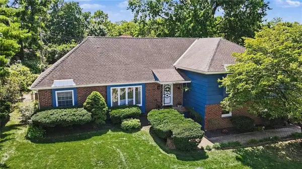 607 Montcrew Street, Kansas City, MO 64114