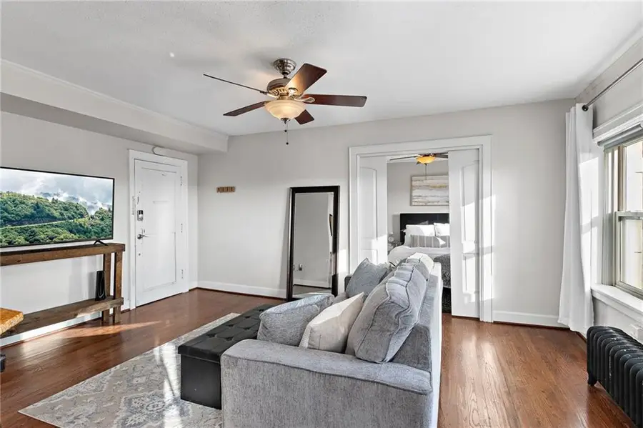 323 Emanuel Cleaver Ii Boulevard #8C, Kansas City, MO 64112 - #2