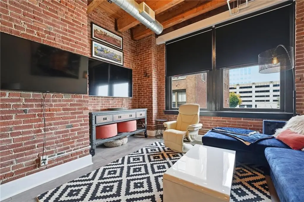 706 Broadway Boulevard #201, Kansas City, MO 64105 - #1