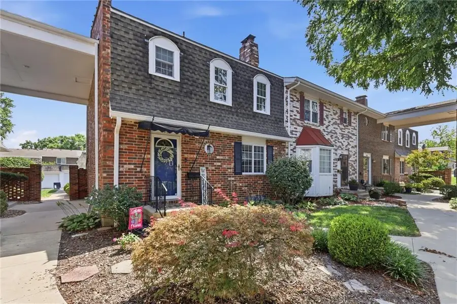 9665 Wedd Street, Overland Park, KS 66212 - #2