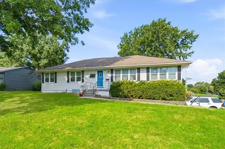 13000 E Byars Road, Grandview, MO 64030 - #3