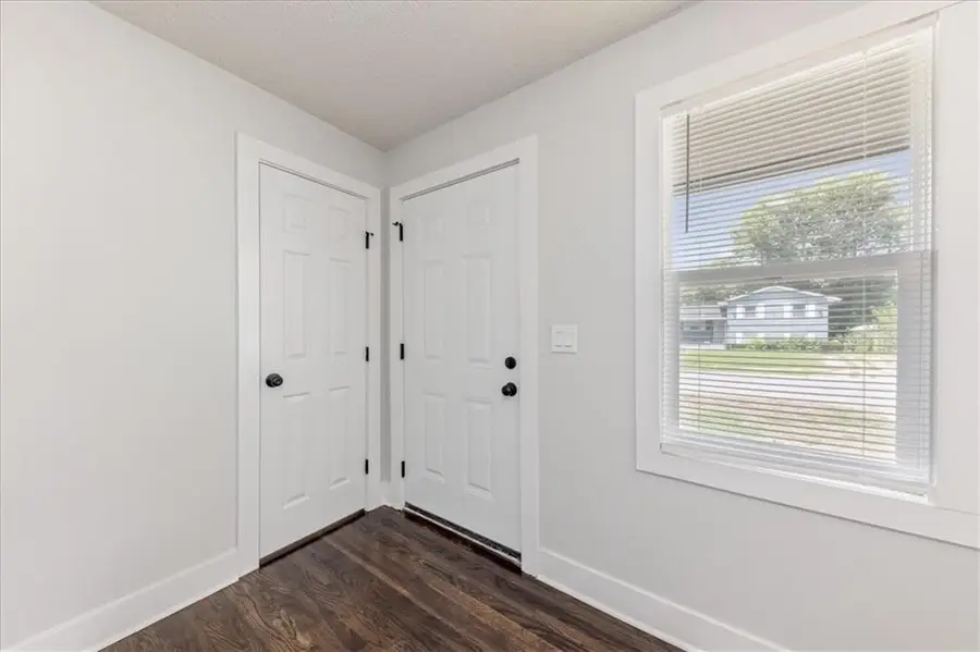 4213 Hardesty Avenue, Kansas City, MO 64130 - #2
