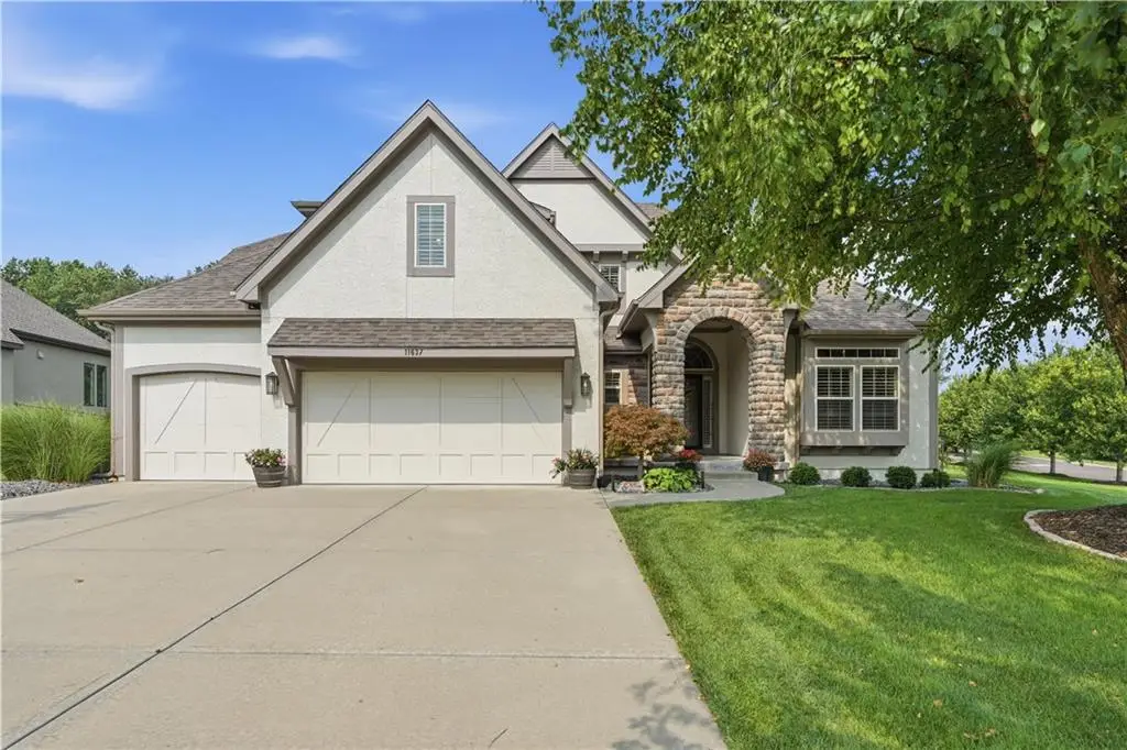 11637 W 154th Street, Overland Park, KS 66221 - #1
