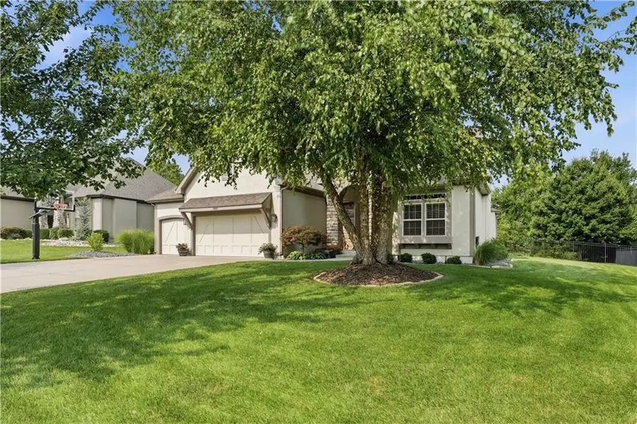 11637 W 154th Street, Overland Park, KS 66221 - #3
