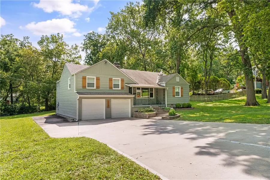 6127 Terrydale Street, Merriam, KS 66202 - #3