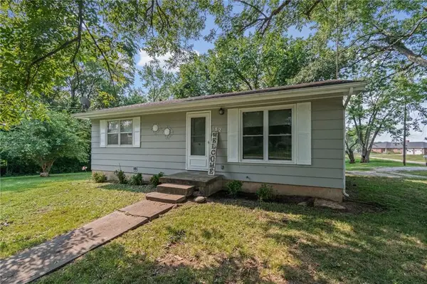 182 W Jackson Street, Kingston, MO 64650
