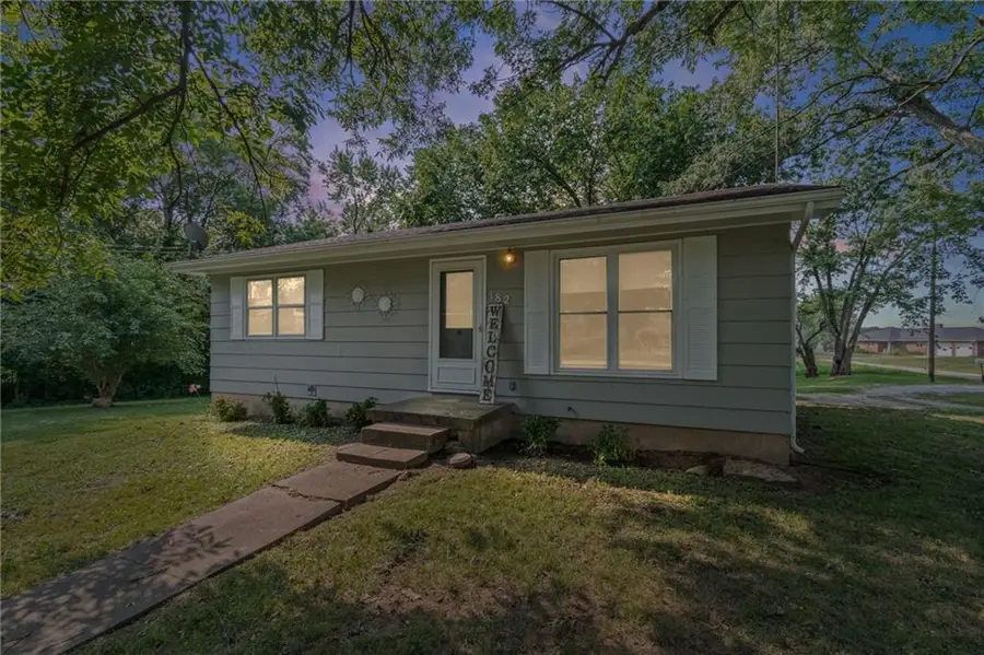 182 W Jackson Street, Kingston, MO 64650 - #3