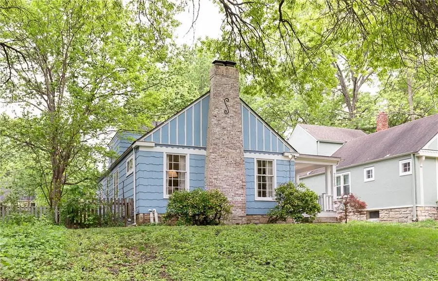 7215 Walnut Street, Kansas City, MO 64114 - #2