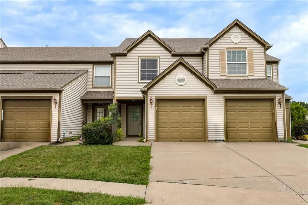 5438 N Fairmount Avenue, Kansas City, MO 64118 - #1