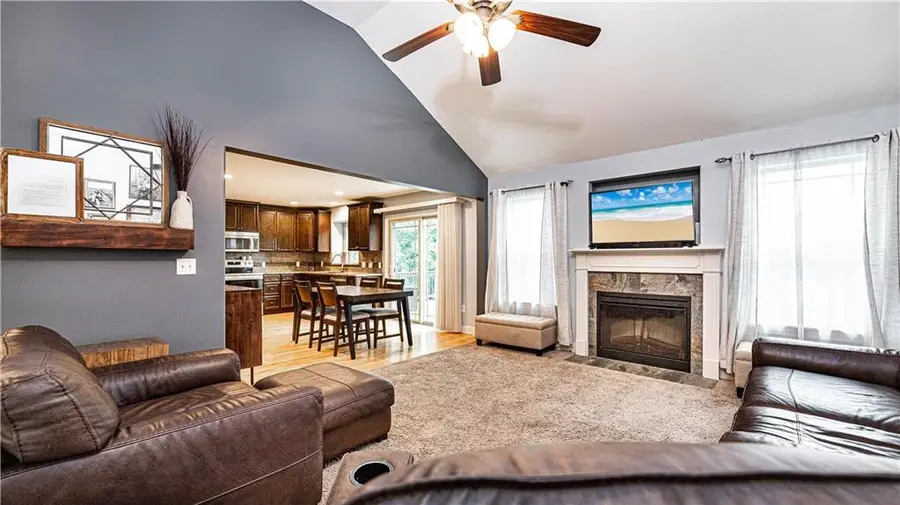 880 N Alder Street, Gardner, KS 66030 - #2