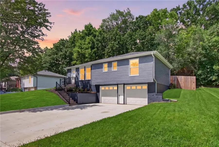 9310 NW 68th Street, Parkville, MO 64152 - #2