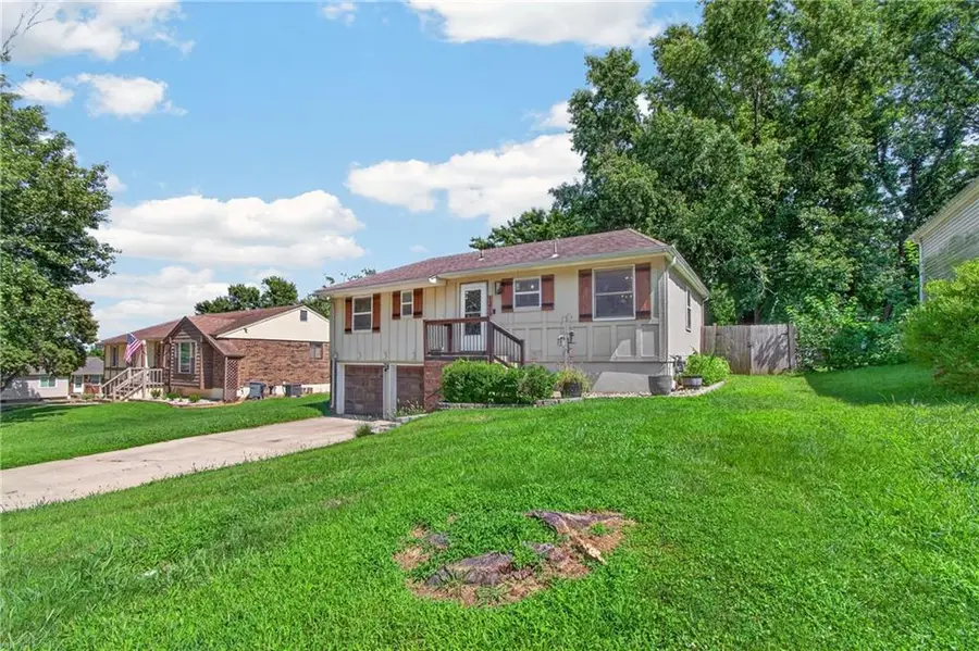1216 NW Somerset Court, Blue Springs, MO 64015 - #2